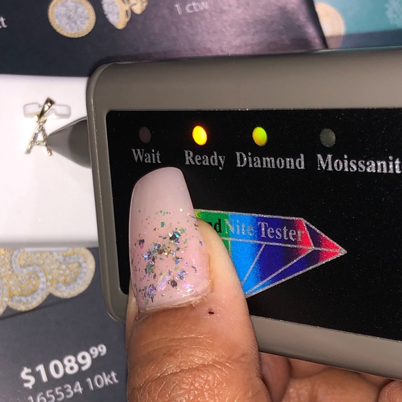 10k solid gold real genuine SI diamond Initial A pendant charm NOT PLATED NOT CZ - Picture 3 of 5